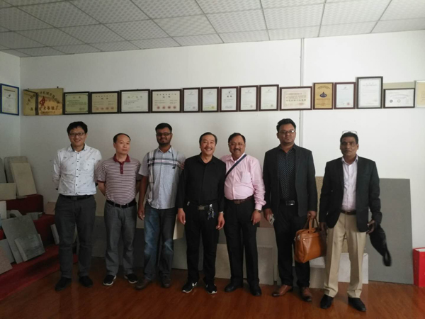 Bangladesh customers come to the company to inspect the glass magnesium board production line